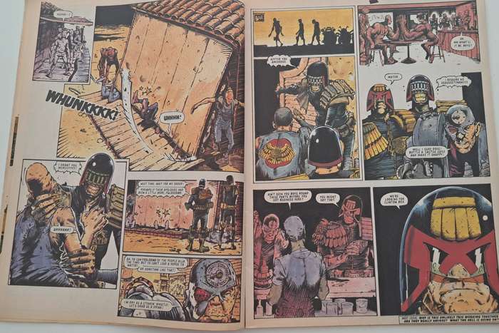 Fleetway comics Judge Dredd Megazine #2 (1995) retro old vintage rare collectable