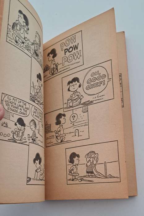 Who Do You Think You Are Charlie Brown By Charles M Schulz (1969) cartoon comic book rare vintage