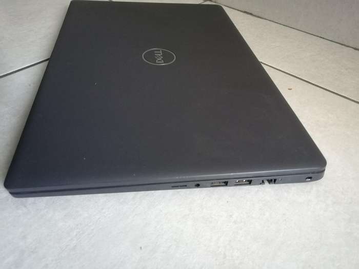 DELL CORE i5 10th GEN, 2GB NVIDIA GDDR5 GRAPHICS, 256GB SSD, 8GB DDR4 RAM. BATTERY GOOD, CLEAN CONDI