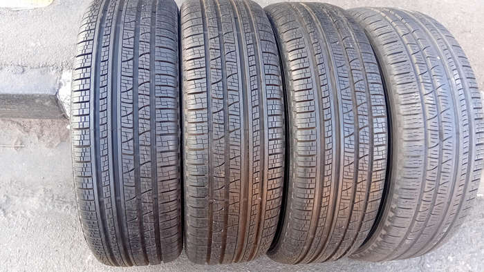 235/65/19  Pirelli Scorpoion Tyres.