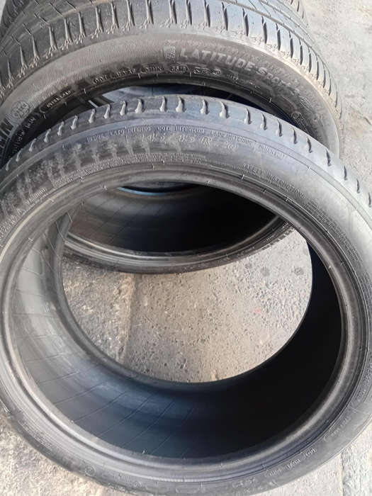 245/45/20 and 275/40/20 Michelin Runflat tyres
