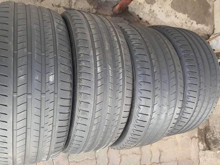 275/35/21, 245/40/21 Bridgestone Alenza Runflat used tyres