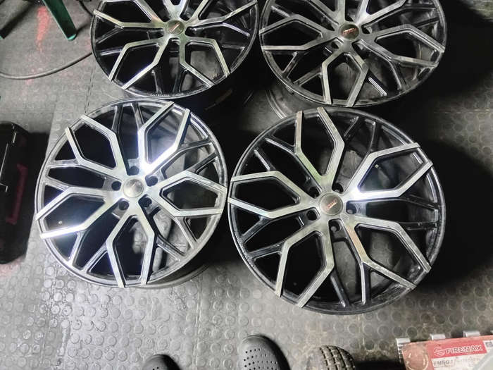 20 inch Mags Wheels with pcd 5 x 120