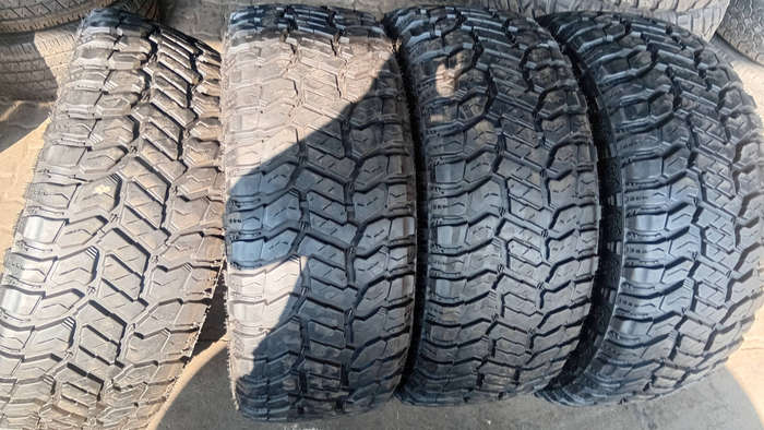 275/55/20 × 4 Radar Renegade RT fairly used tyres