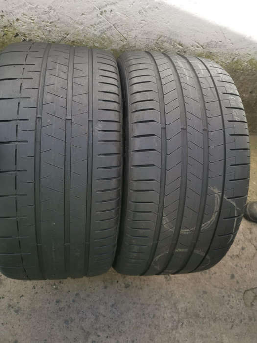 315/35/22 × 2 Pirelli Pzerro used tyres