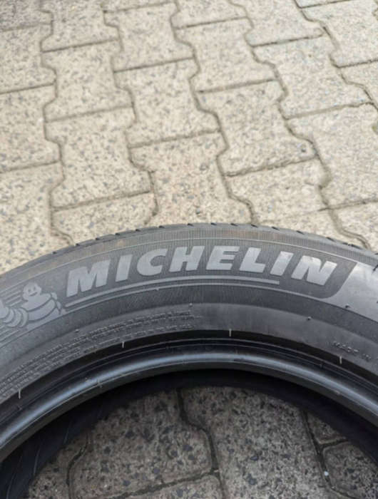 215/65/17 × 4 Michelin Primacy fairly used tyres