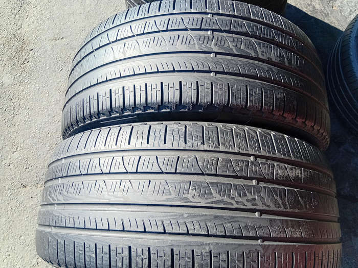 275/40/22 × 2 Pirelli Scorpoin Verde tyres.