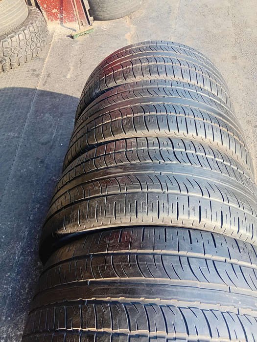 295/40/22 × 4 Pirelli Scorpoin used tyres