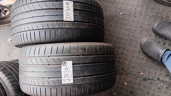 255/30/19 × 2 Continental fairly used tyres