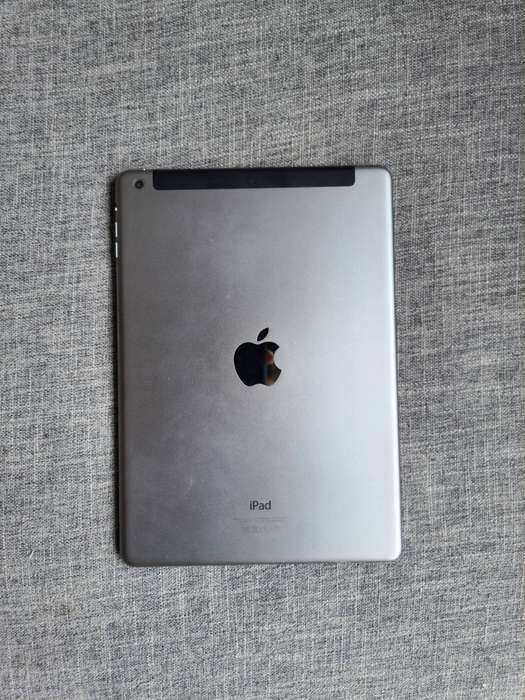 1st Gen Apple iPad Air