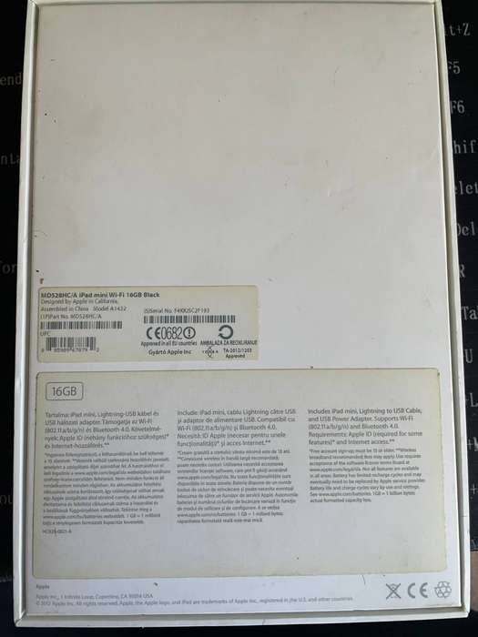 Apple iPad Mini WiFi 16GB Black and in Mint Condition - Boxed
