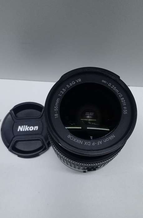 18-55mm 1:3.5-5.6G VR nikon standard lens