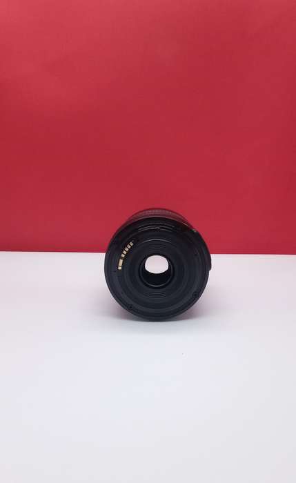 Canon EF 55-250mm STM with image stabilizer