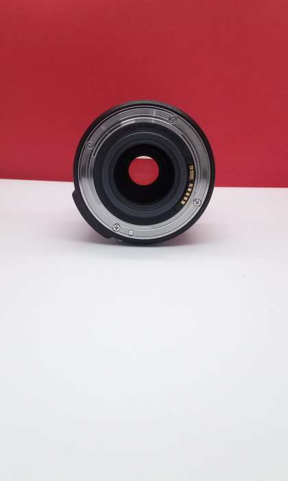 Canon EF 18-135mm with image stabilizer