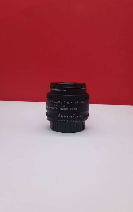 Nikon 50mm 1.8D prime lens