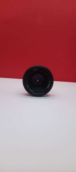 Nikon 50mm 1.8D prime lens