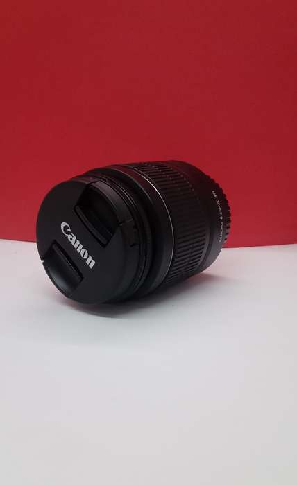 Canon EF 18-55mm standard lens