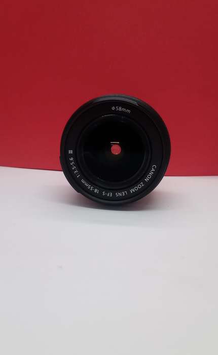 Canon EF 18-55mm standard lens