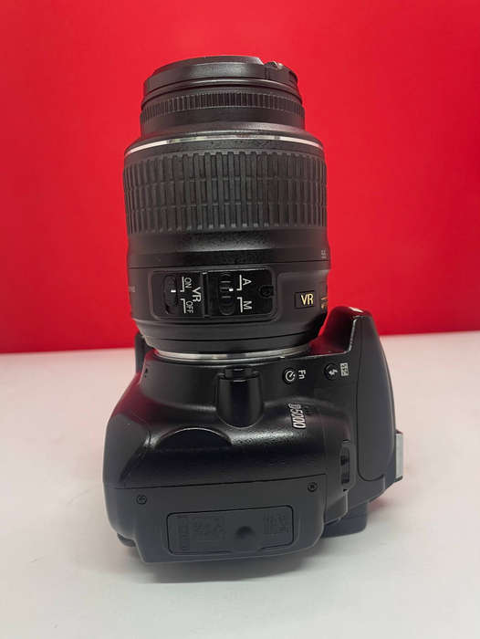 Nikon D5000 camera