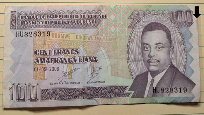 2006 - Burundi - Sequential Pair - 100 Francs Large - Signature: Isaac Bizimana (IB) - Demonetised N