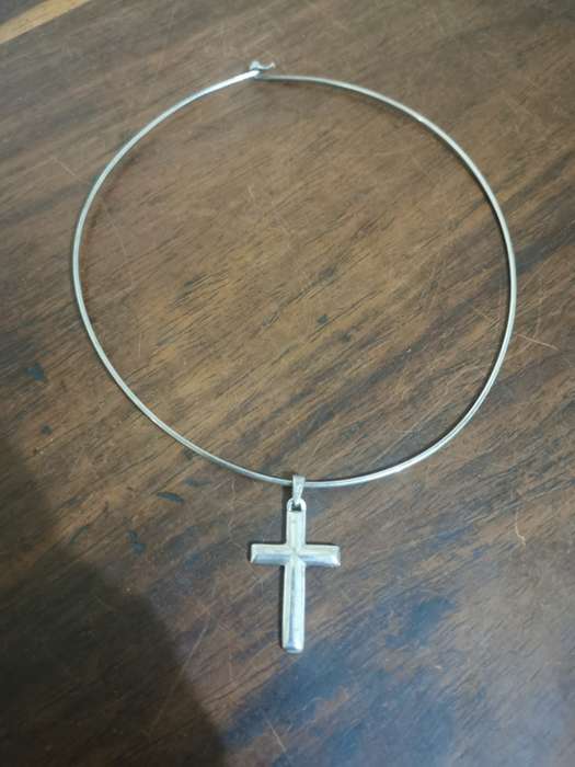 Sterling Silver Cross Pendant on Choker - 12 grams