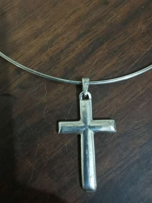 Sterling Silver Cross Pendant on Choker - 12 grams