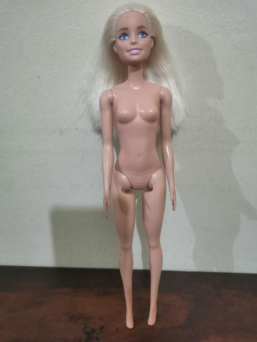 Mattel Genuine Barbie 2015 Edition