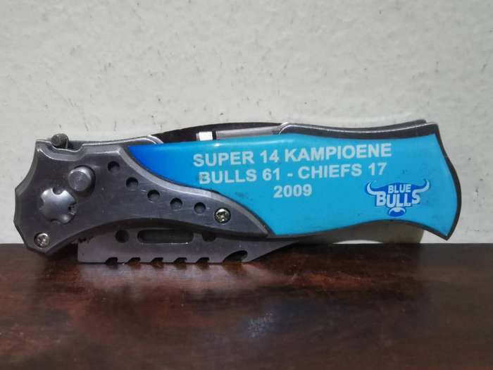 Blue Bulls 2009 Super 14 Commemorative Switchblade Knife