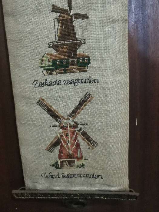 Tapestry Depicting Various Vintage Dutch Windmills 122cm Long - 1,2m
