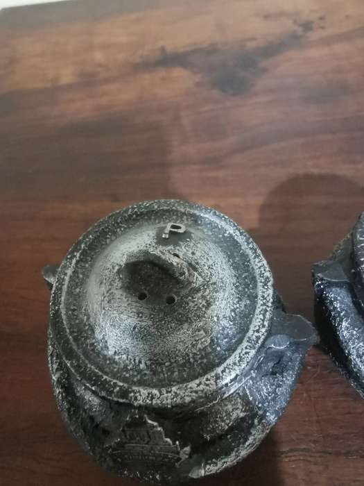 Potjie Salt and Pepper Shaker Set