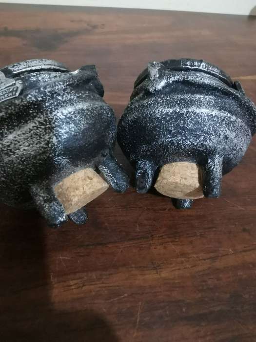 Potjie Salt and Pepper Shaker Set