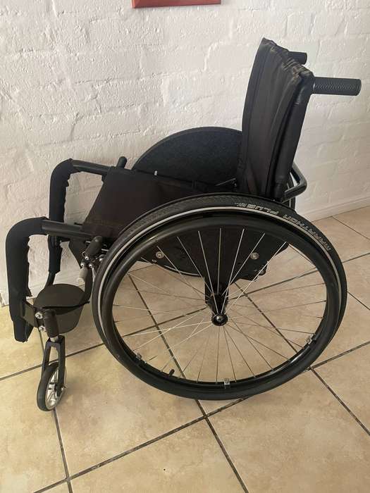 Wheelchair . CE Rollability 15"