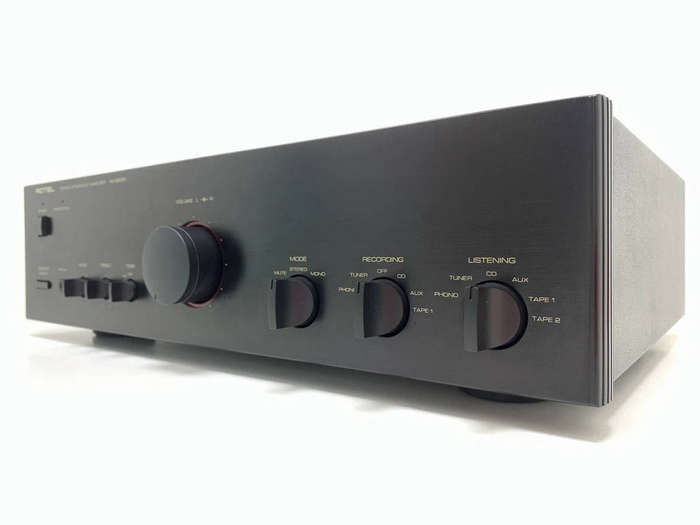 Rotel RA-980BX Stereo Integrated Amplifier 200 Watts RMS Vintage 1991 Good Look