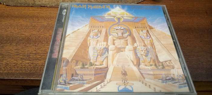 Iron maiden powerslave