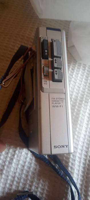 Sony fm stereo f1 walkman