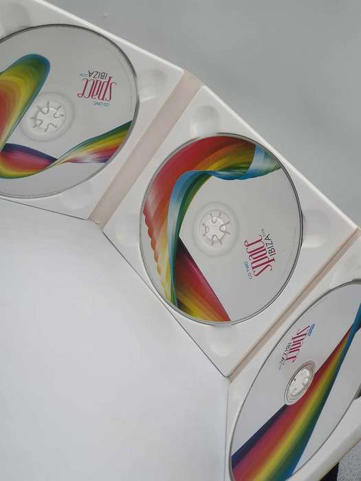 David Piccioni  Azuli Presents: Space Ibiza 2008 2CD + DVD