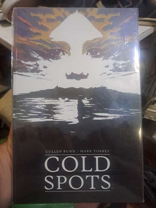 Cold Spots [ISBN 9781534310483] (Image)