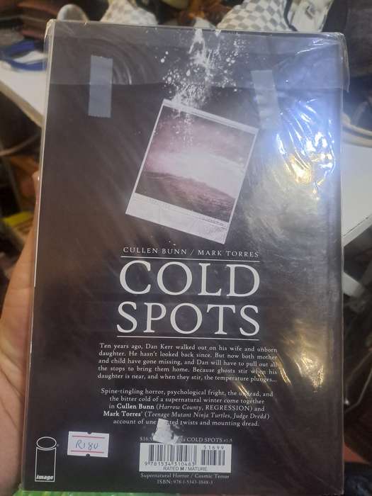 Cold Spots [ISBN 9781534310483] (Image)
