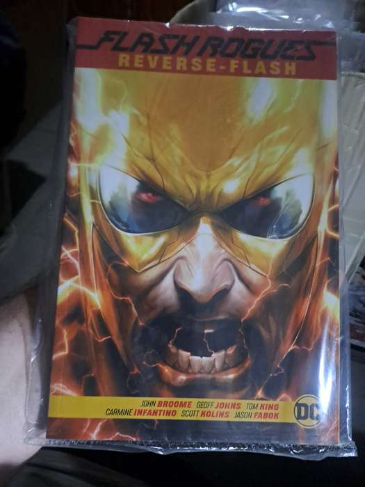 Flash Rogues Reverse Flash [ISBN 9781401289256] (DC)