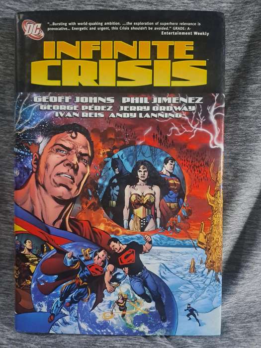 Infinite Crisis [ISBN 1401209599] (DC Comics)(hard cover)
