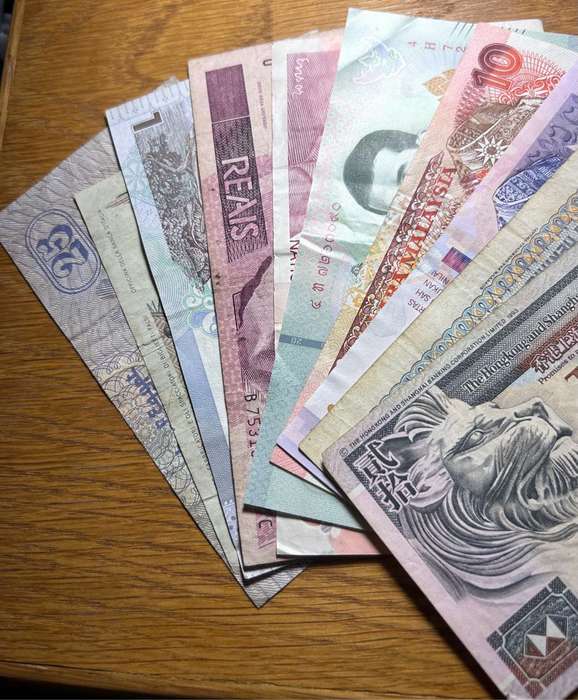 MIX WORLD BANKNOTES VERY COLLECTABLE