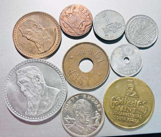 EXCEPTIONAL MIXED TOKEN LOT WITH HIGHLY COLLECTABLE TOKENS (9) TOKENS BID PER TOKEN