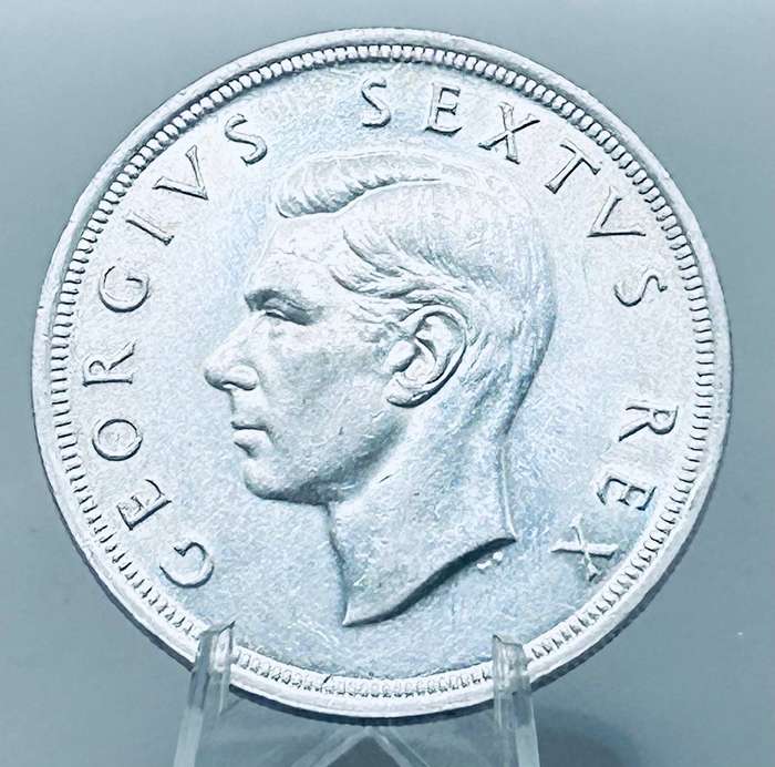 1952 , 5 Shilling 300 year Anniversary Silver Coin UNC