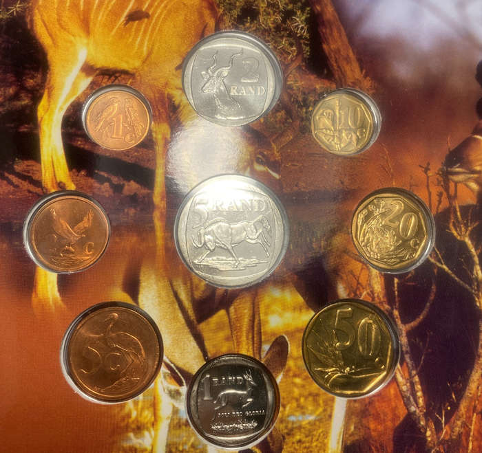 2001 South Africa (UNC) Uncirculated Mint Set * **Mintage ONLY 5,577**
