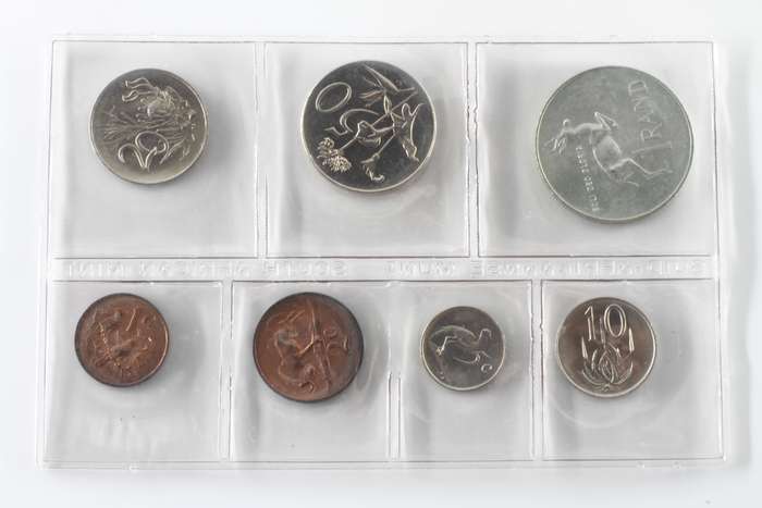 1968 English South Africa (UNC) Uncirculated Mint Pack Set (silver R1)* **Mintage ONLY 20,000**