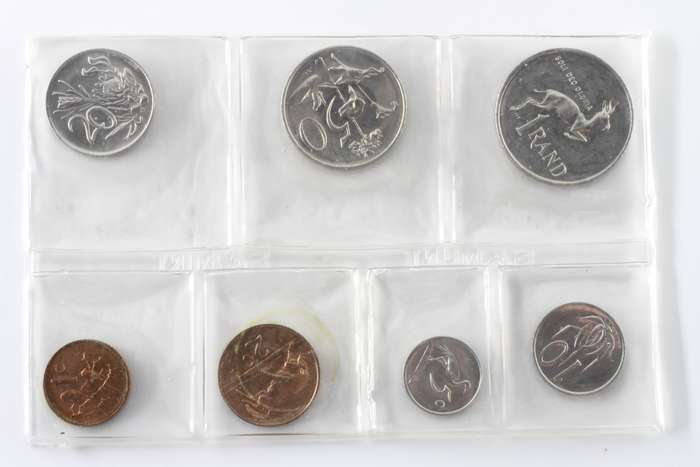 1982 South Africa (UNC) Uncirculated Mint Pack Set * **Mintage ONLY 10,000**