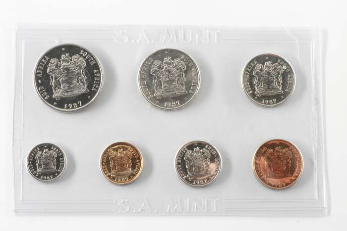 1987 South Africa (UNC) Uncirculated Mint Pack Set * **Mintage ONLY 7,642**