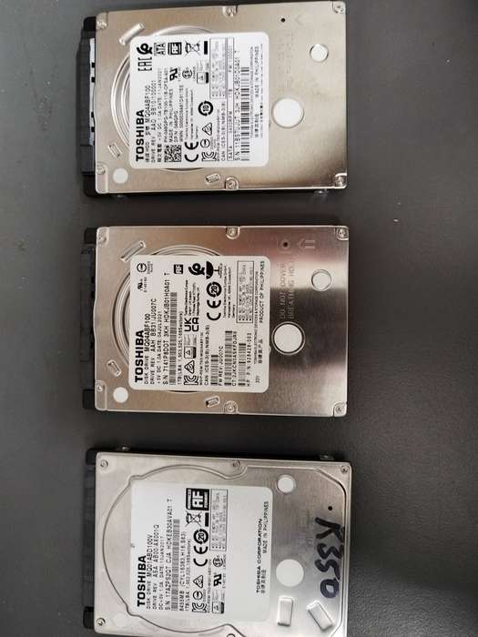 3X 1 TB HDD on auction.