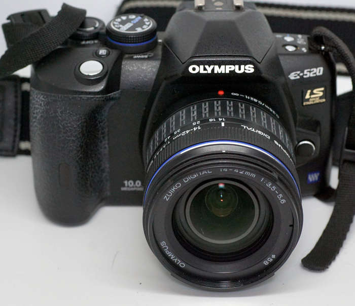 Olympus E520 DSLR
