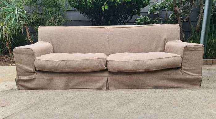 Coricraft 4 seater couch